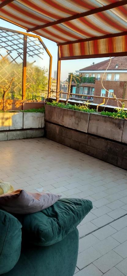 Meraviglioso Super Attico Con Terrazza Милано Екстериор снимка